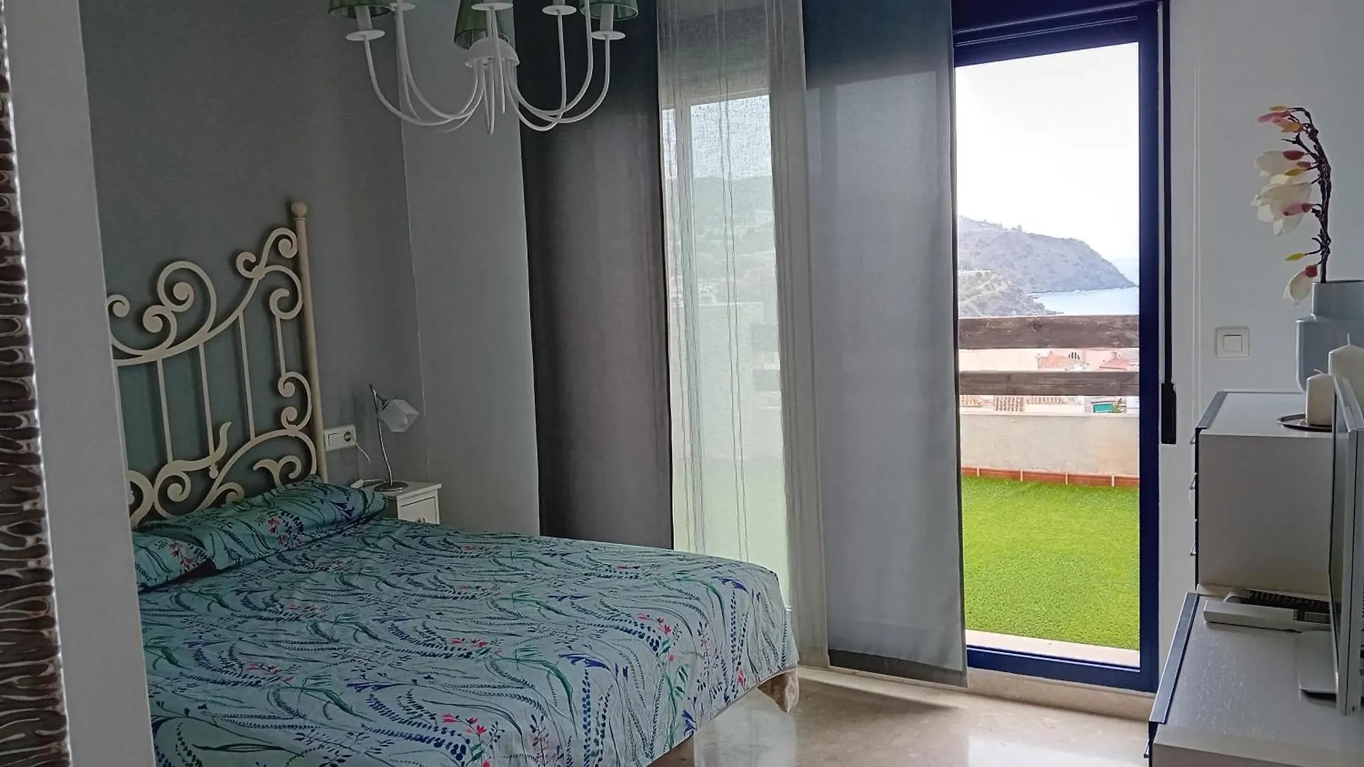 Mi Pequeno Oasis. Apartment Velilla-Taramay 0*,